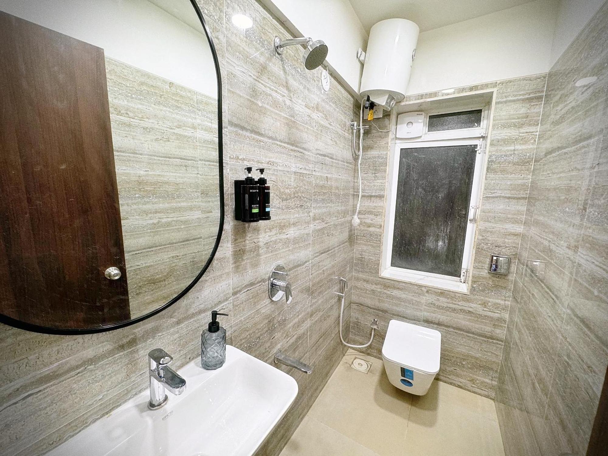 The Orion Premium Suites Bombaj Zewnętrze zdjęcie