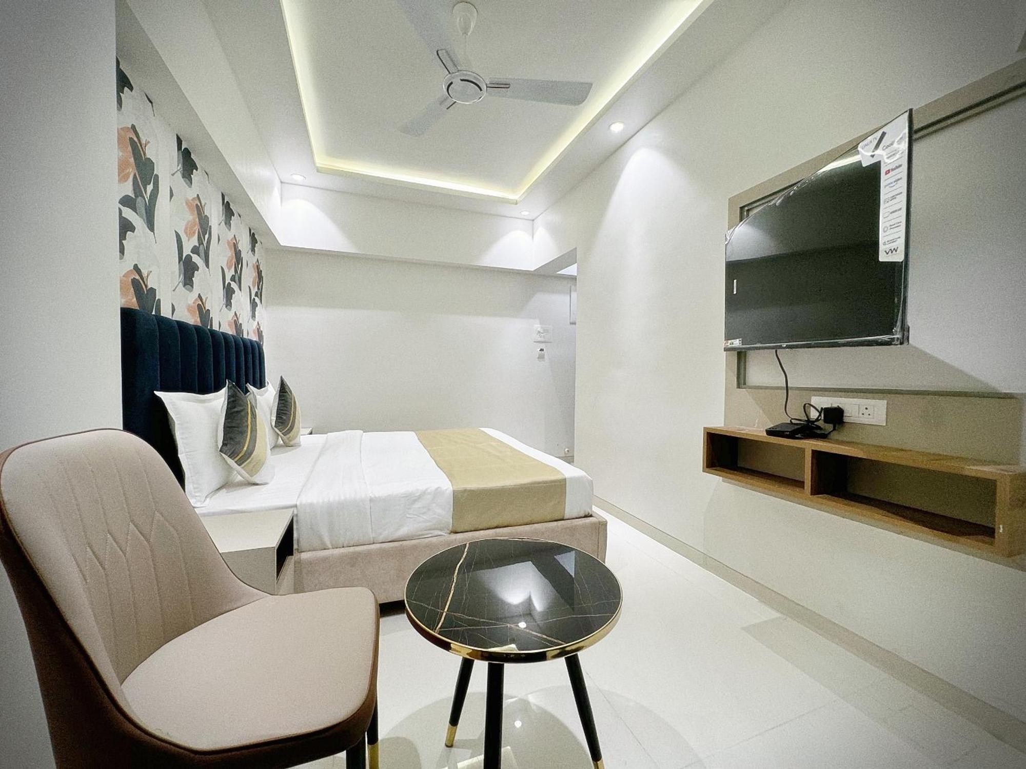 The Orion Premium Suites Bombaj Zewnętrze zdjęcie