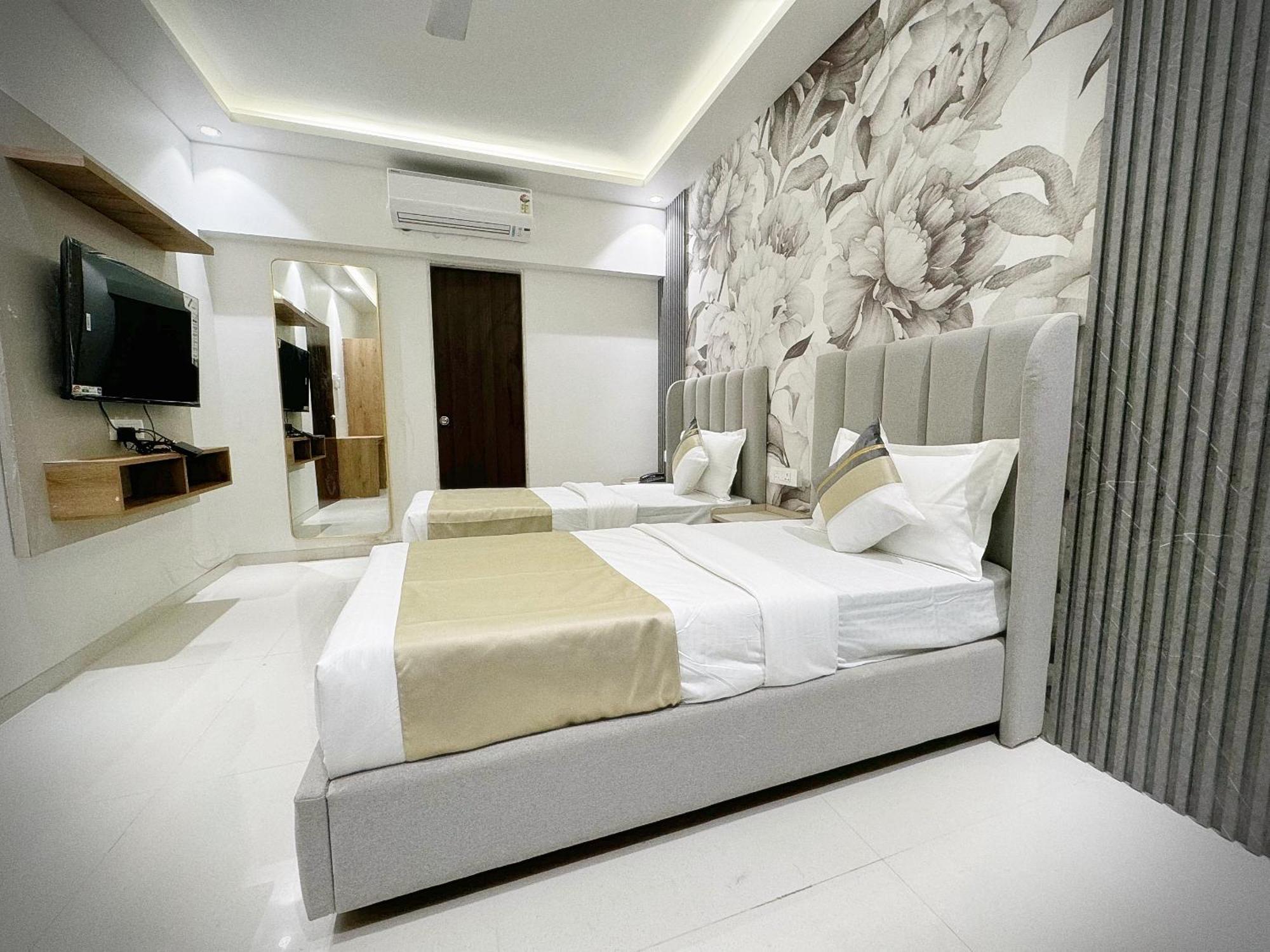The Orion Premium Suites Bombaj Zewnętrze zdjęcie