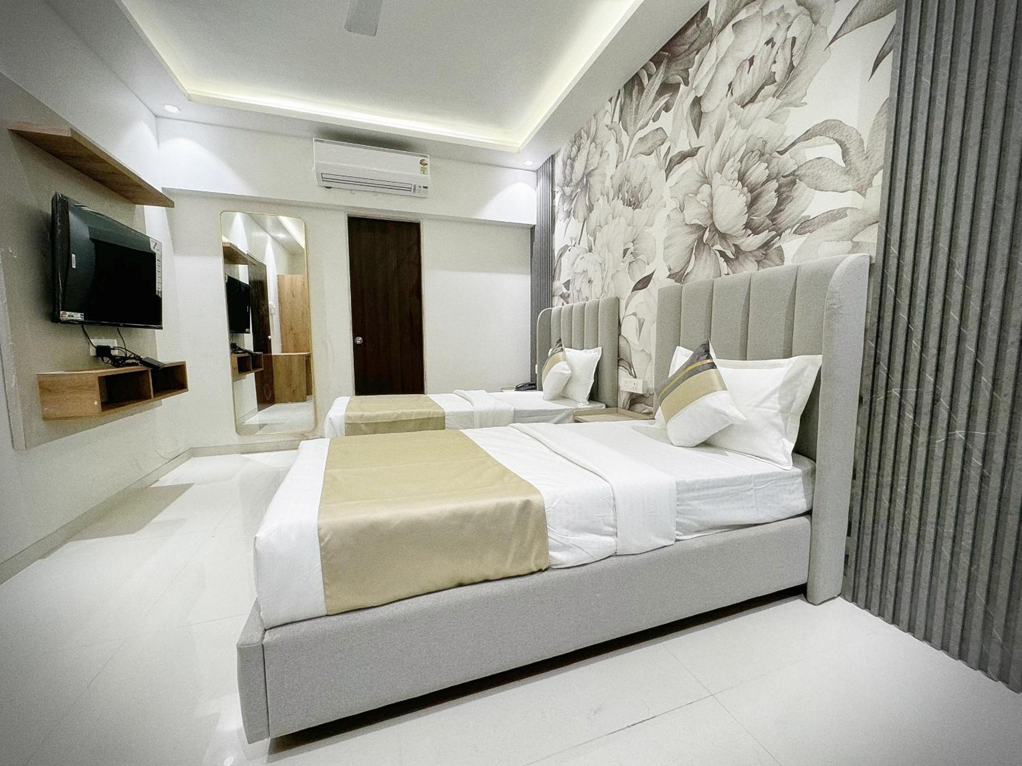The Orion Premium Suites Bombaj Zewnętrze zdjęcie